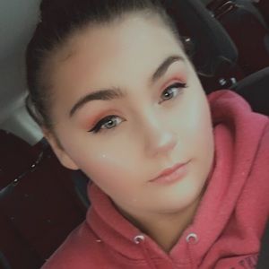 Meet your Posher, Katelyn